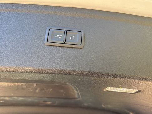 Used 2019 Audi Q5 2.0T Premium Plus w/ Premium Plus Package image 31