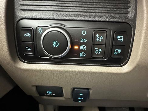 Used 2026 Ford F450 Platinum w/ Platinum Plus Package image 38