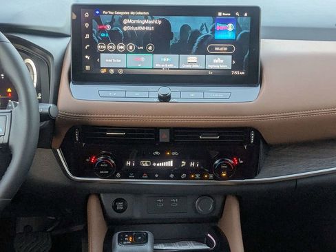 New 2026 Nissan Rogue Platinum w/ Platinum Premium Package image 17