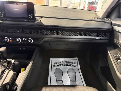 Used 2025 Honda Accord LX image 17