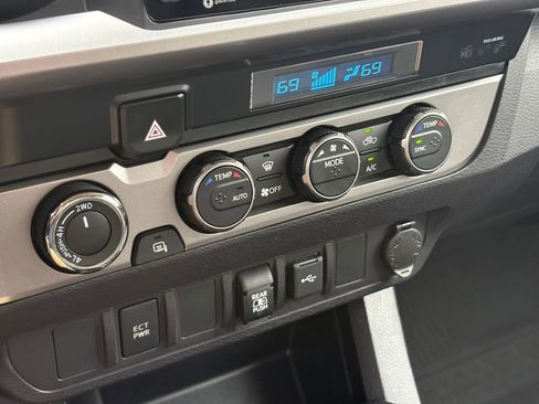 Used 2021 Toyota Tacoma SR5 image 26