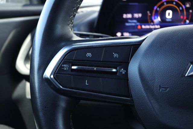 Used 2024 Chevrolet Traverse LT FWD image 13