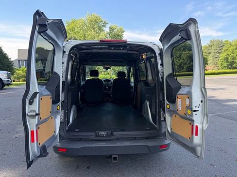 Used 2018 Ford Transit Connect XL FWD image 19