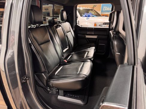 Used 2020 Ford F350 Lariat w/ Chrome Package image 18