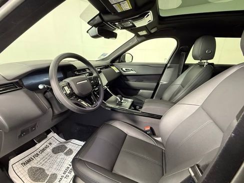 New 2026 Land Rover Range Rover Velar Dynamic SE image 4