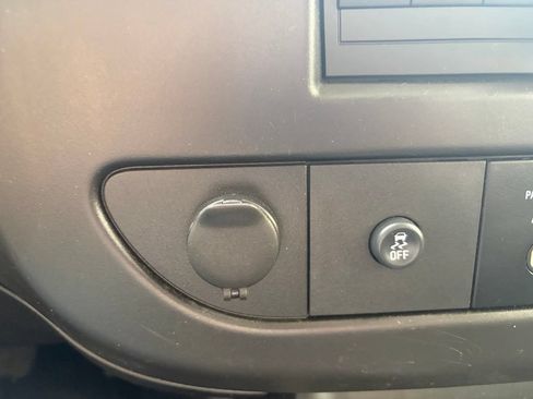Used 2021 Chevrolet Express 2500 w/ Driver Convenience Package RWD image 21