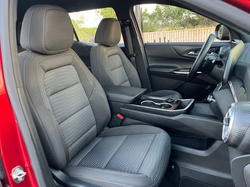 Used 2026 Chevrolet Equinox LT w/ Midnight Edition FWD image 27
