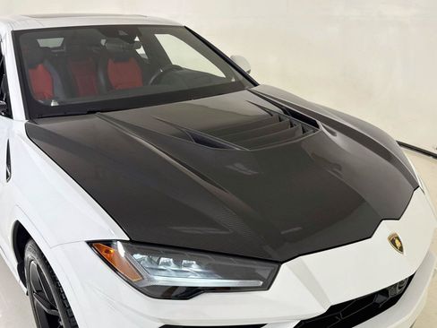 Used 2020 Lamborghini Urus AWD/4WD image 34