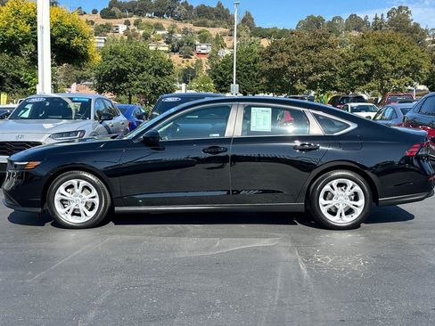 Certified 2025 Honda Accord LX image 6