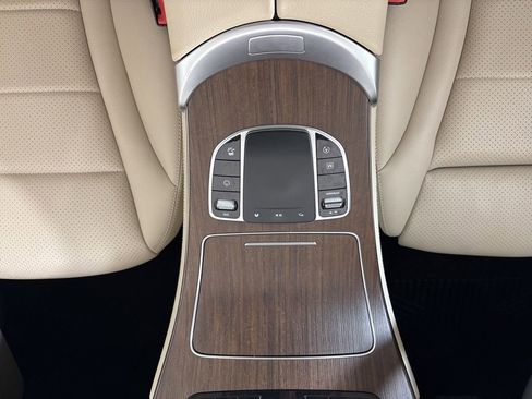 Used 2020 Mercedes-Benz GLC 300 4MATIC w/ Premium Package image 26