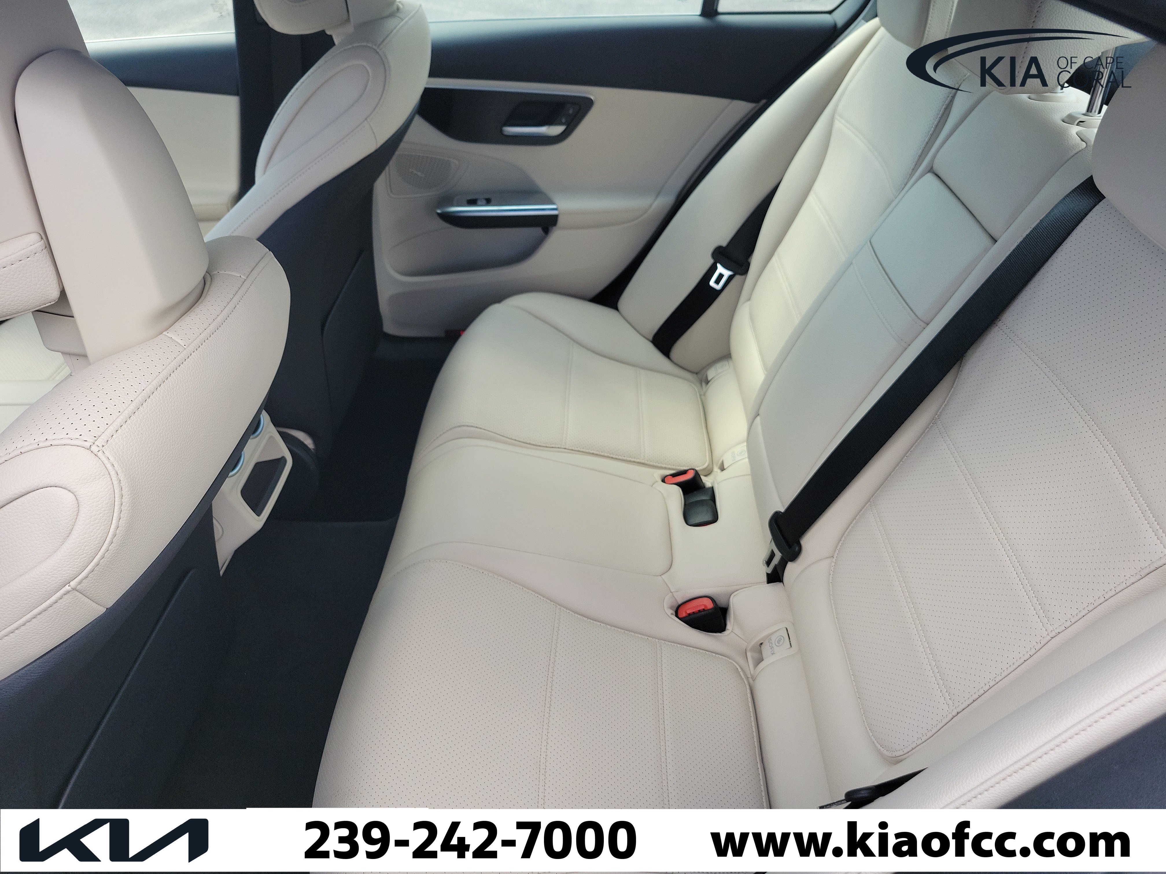 Used 2022 Mercedes-Benz C 300 4MATIC Sedan image 12