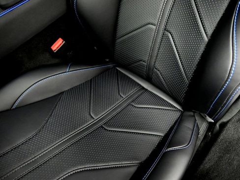 New 2026 Aston Martin V8 Vantage Coupe RWD image 17