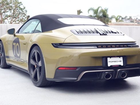 Certified 2026 Porsche 911 GTS RWD image 3