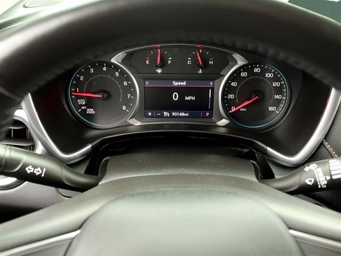 Used 2019 Chevrolet Equinox Premier image 19