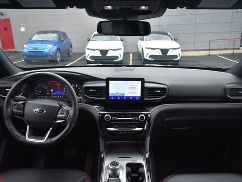 Used 2022 Ford Explorer ST-Line w/ Class IV Trailer Tow Package image 24