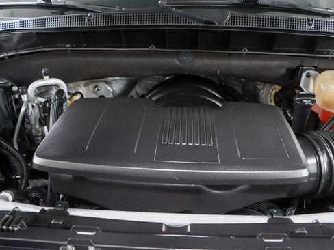 Used 2022 Chevrolet Tahoe Z71 w/ Z71 Off-Road Package image 36