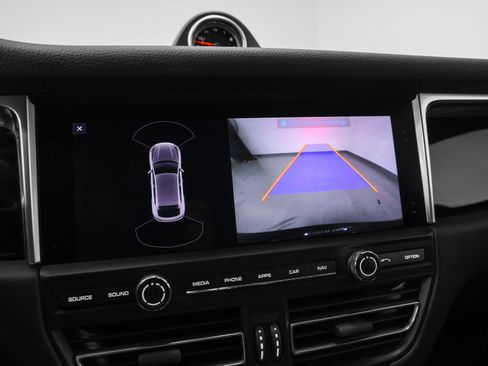 Certified 2020 Porsche Macan S AWD/4WD image 34