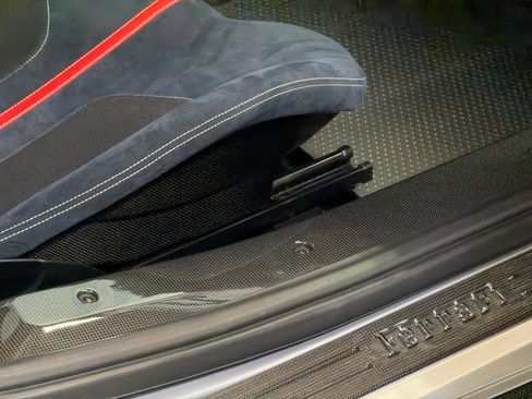 Used 2020 Ferrari 488 Pista Coupe RWD image 36