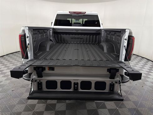 New 2026 GMC Sierra 2500 AT4 w/ AT4 Premium Plus Package AWD/4WD image 16