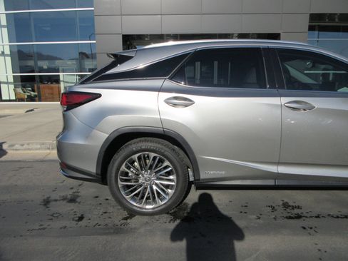 Used 2021 Lexus RX 450h AWD w/ Luxury Package image 10