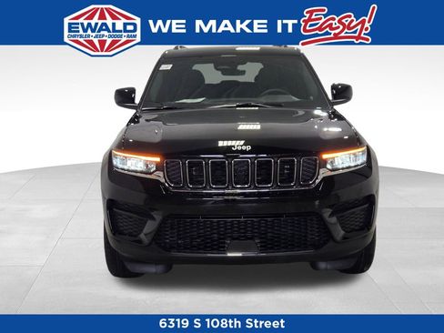 New 2026 Jeep Grand Cherokee Laredo X AWD/4WD image 19