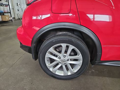 Used 2016 Nissan Juke SV w/ Technology Package AWD/4WD image 15