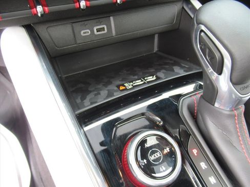 Used 2024 GMC Canyon AT4X w/ AT4X AEV Edition image 25