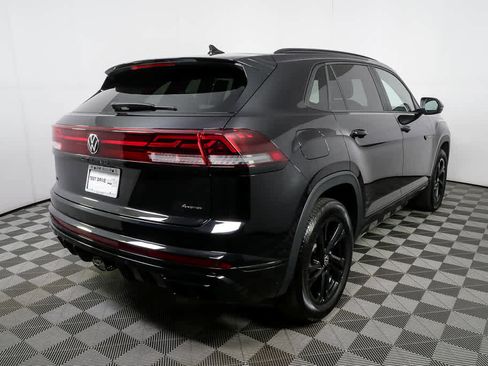 Certified 2025 Volkswagen Atlas Cross Sport SEL R-Line AWD/4WD image 6