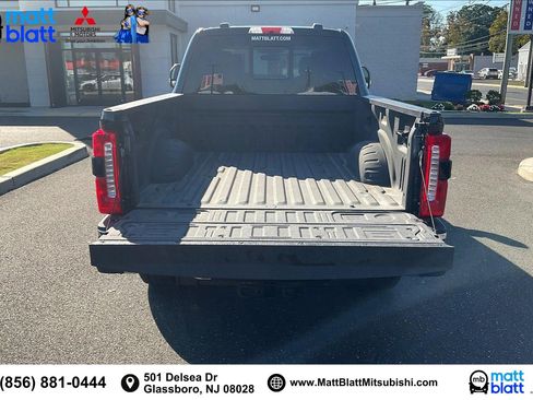 Used 2023 Ford F250 Lariat w/ Chrome Package image 37