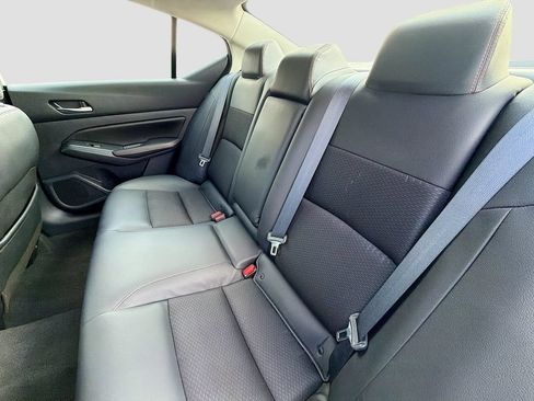 Used 2021 Nissan Altima 2.5 SR AWD/4WD image 12