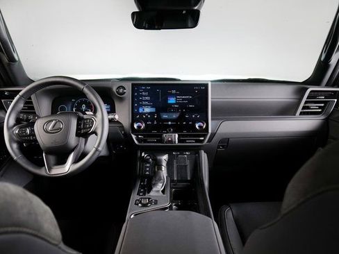 Used 2025 Lexus GX 550 550 Overtrail+ image 9