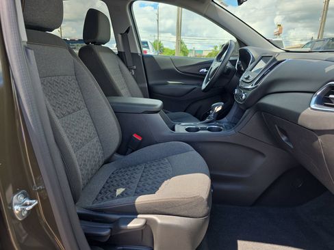 Used 2024 Chevrolet Equinox LT FWD image 15