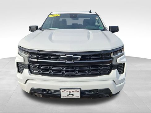 Used 2023 Chevrolet Silverado 1500 RST w/ Z71 Off-Road Package image 2