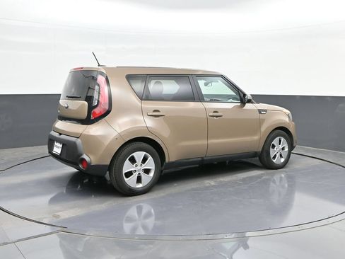 Used 2014 Kia Soul FWD image 14