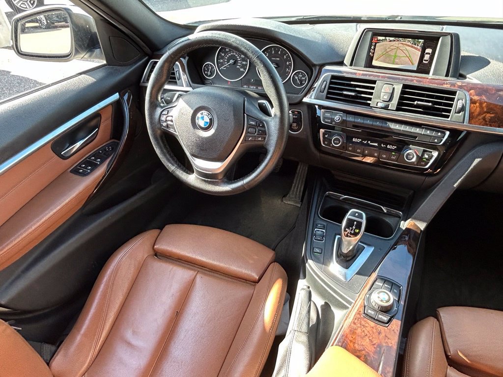 Used 2016 BMW 328i xDrive Sedan AWD/4WD image 9
