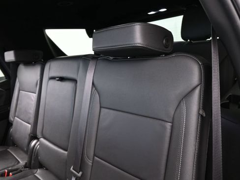 Used 2024 Chevrolet Tahoe LT RWD image 32