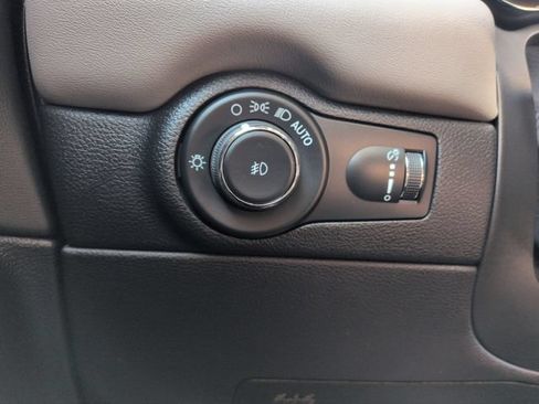 Used 2023 Dodge Durango GT AWD/4WD image 37