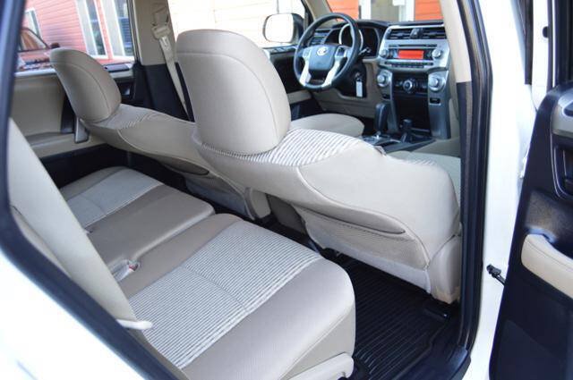 Used 2011 Toyota 4Runner SR5 AWD/4WD image 53