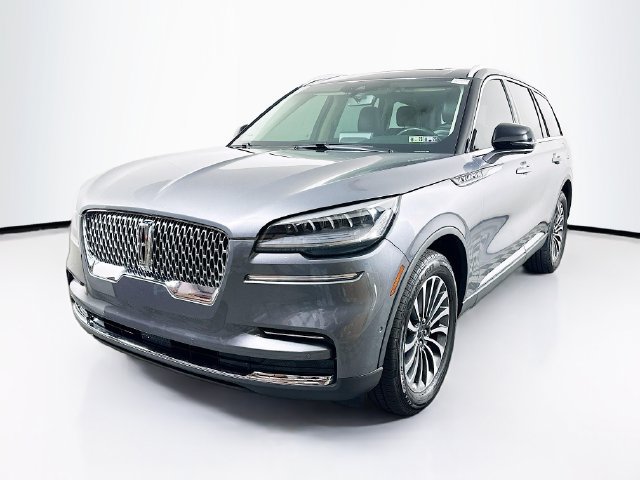 Certified 2022 Lincoln Aviator Reserve w/ Elements Package Plus AWD/4WD image 3