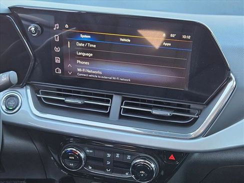 New 2026 Chevrolet Trax LT w/ Driver Confidence Package image 13