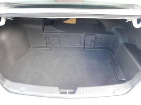 Used 2015 Hyundai Sonata Hybrid image 9