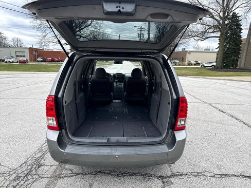Used 2011 Kia Sedona LX image 22