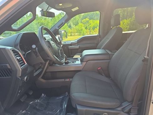 Used 2016 Ford F150 XLT w/ Equipment Group 301A Mid RWD image 15