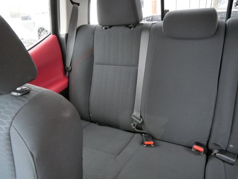 Certified 2019 Toyota Tacoma SR5 image 13