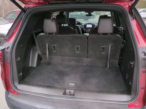 Used 2023 Chevrolet Traverse RS image 27