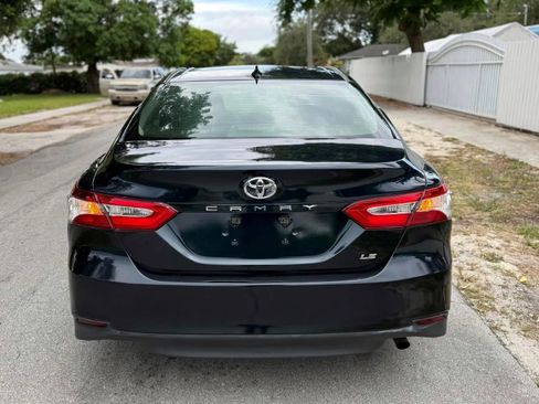 Used 2019 Toyota Camry LE image 5