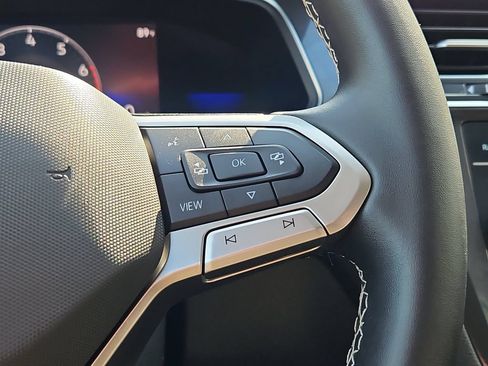 Certified 2022 Volkswagen Tiguan SE AWD/4WD image 24
