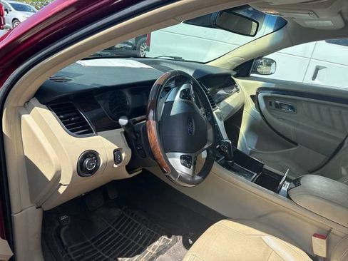 Used 2018 Ford Taurus Limited FWD image 8