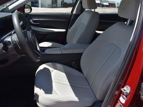 Used 2025 Hyundai Sonata SEL FWD image 22