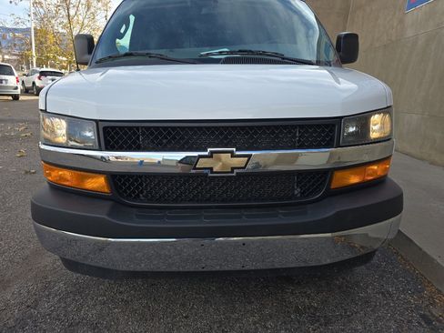 Used 2024 Chevrolet Express 2500 w/ Driver Convenience Package image 9